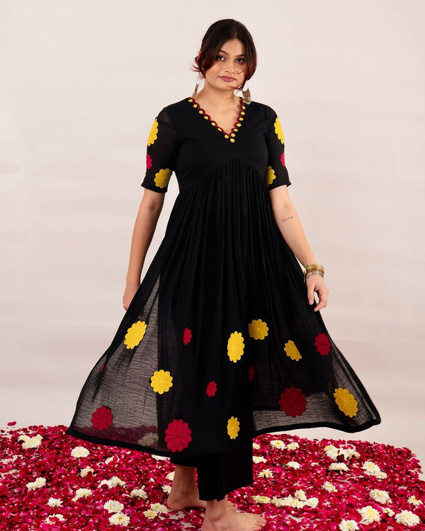 Twiffy Presents black and offwhite Kurta with embroidered floral patchwork